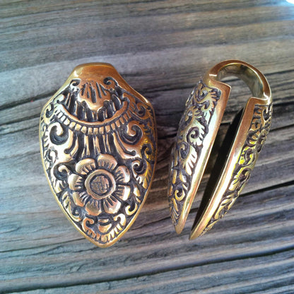 Solid Brass Ornate Spades by Diablo Organics