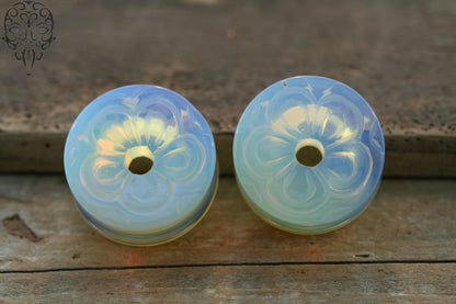 Opalite Flower Eyelets by Diablo Organics