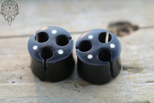 Horn Plugs with Bone Dots