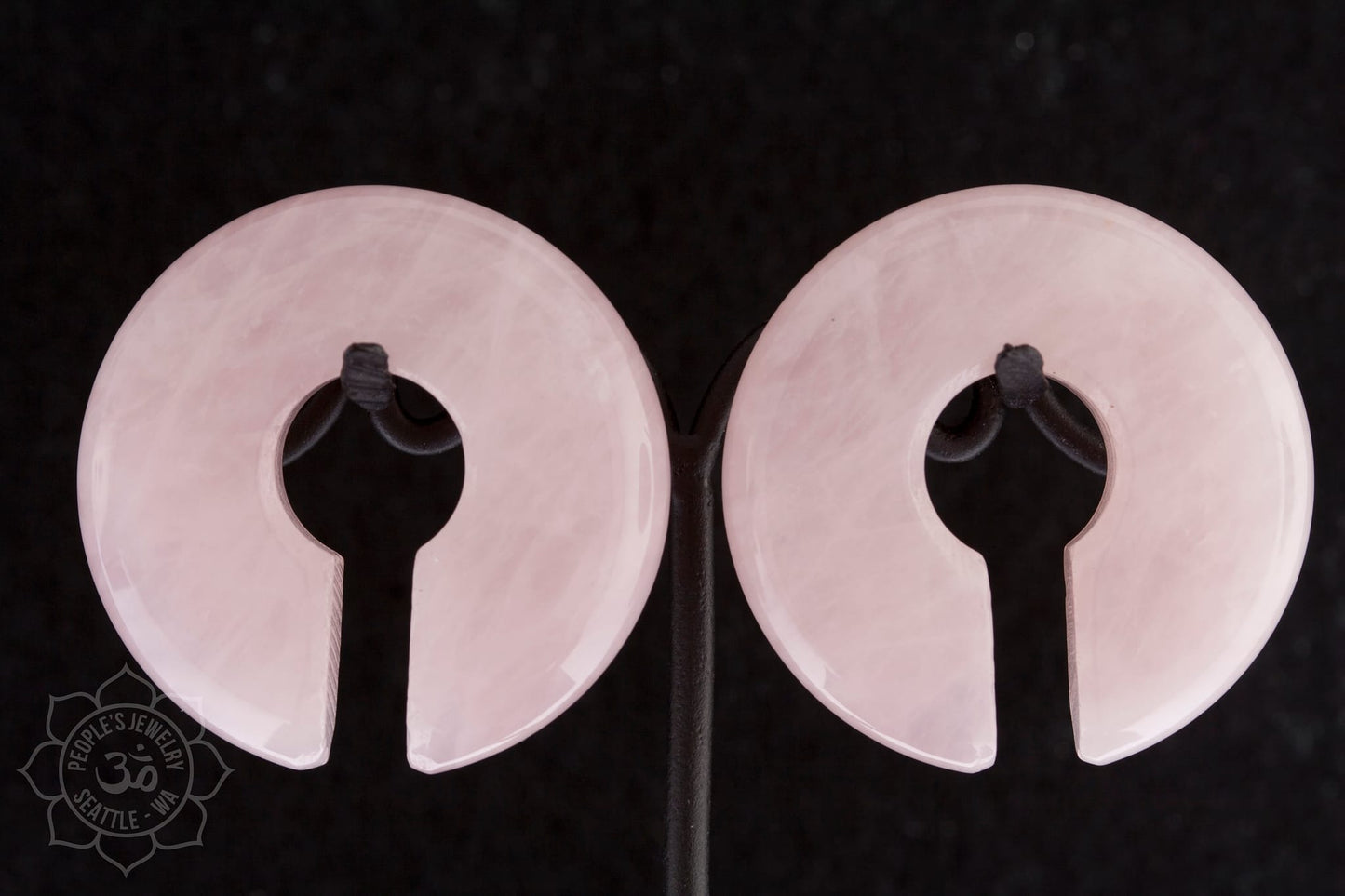 Rose Quartz Round Keyholes