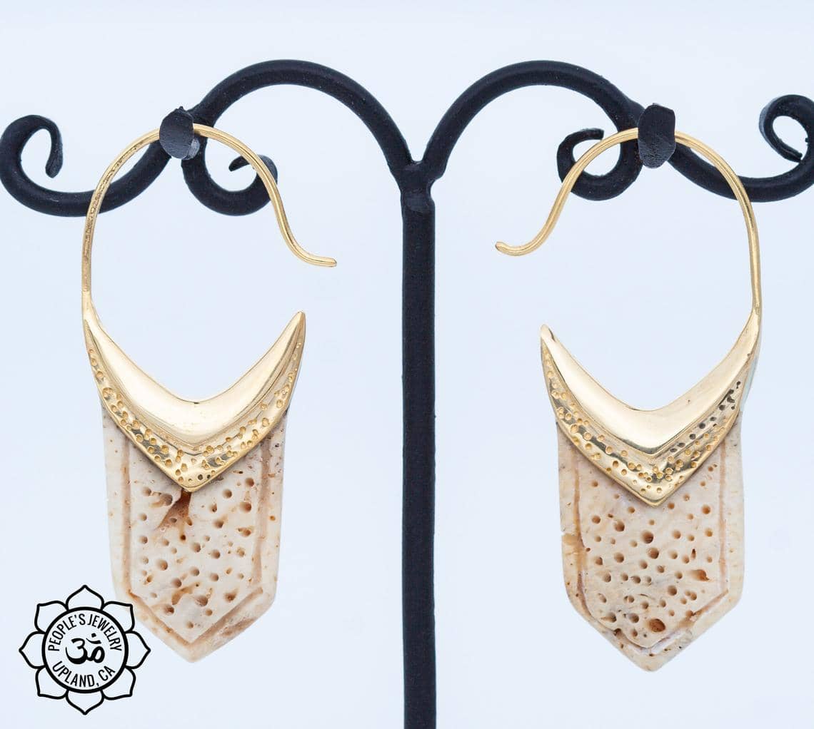 Gold Plated Shell Hanging Design