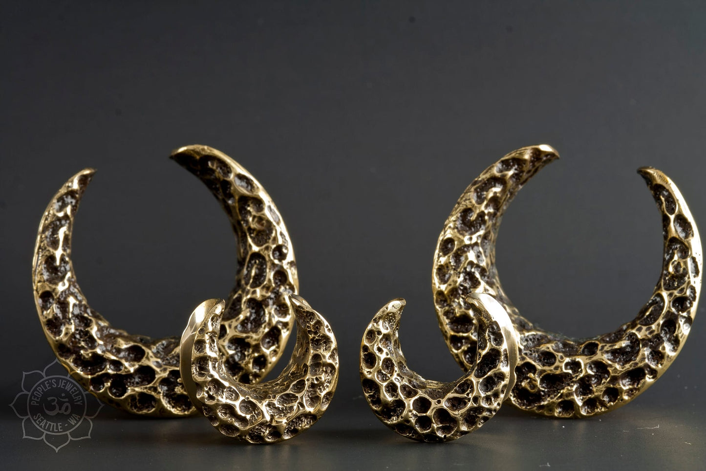 Textured Spreaders Saddles by Peoples Jewelry